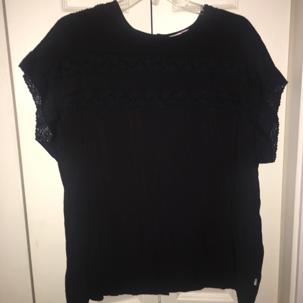 Levi’s Black Blouse/Lace Striping, EUC